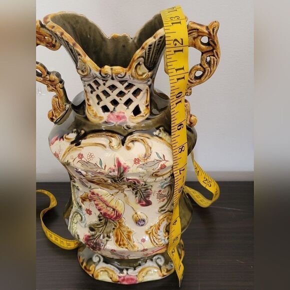 Mojalica Antique Double Handled Vase - Picture 8 of 12